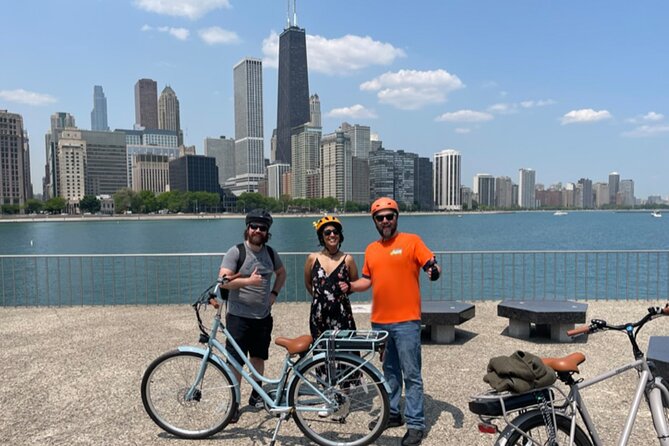 2 Hour Chicago Landmarks & Lakefront E-Bike Tour - Why this 2-hour loop works so well