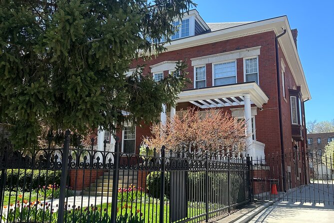 2 Hour Private Chicago Soul House Tour - The core experience: a 90-minute Chicago stop with homes and stories