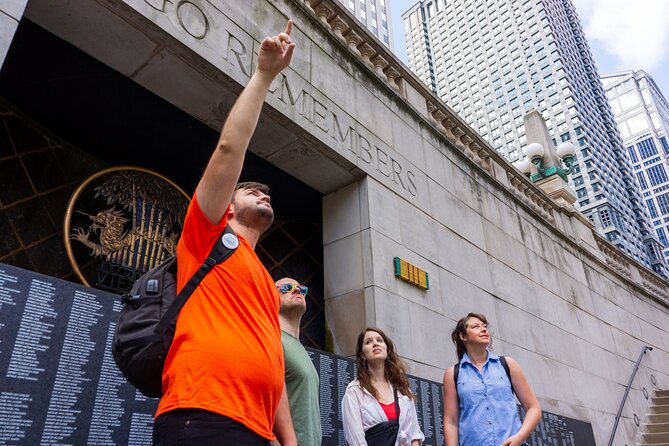 Architecture & History Guided Tour along the Chicago Riverwalk - Key highlights you’ll feel on the walk