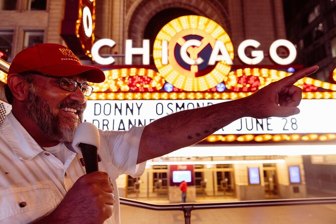 Big Bus Chicago: Sunset Tour by Open-Top Bus with Live Guide - Meeting point on N Clark and Ontario: beat the seat scramble