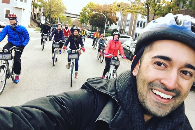 Bike Tour of Chicago's Lakefront Neighborhoods - Lake Shore Drive to Old Town: why this route works
