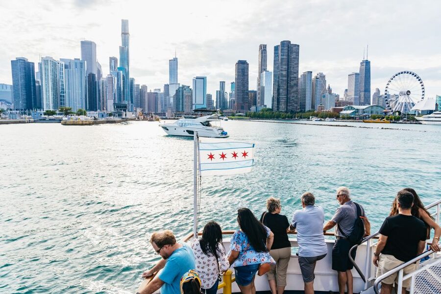 Chicago: 1.5-Hour Lake and River Architecture Cruise - A Real Chicago Architecture Tour, Not Just a Boat Ride