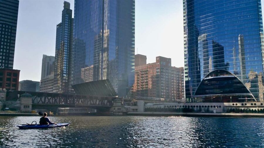 Chicago: 2-Hour Downtown Kayak Rental - Chicago River kayaking: why it beats another skyline walk