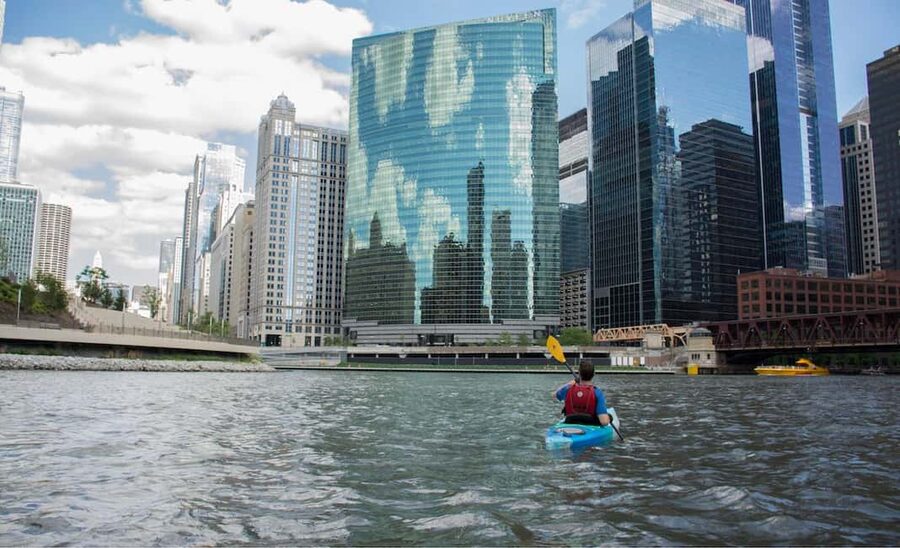 Chicago: 2-Hour Downtown Kayak Rental - How the paddling lesson keeps you comfortable (and not stressed)