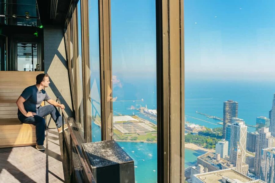 Chicago: 360 CHICAGO Observation Deck Ticket - Getting to 875 N. Michigan and what starts the experience