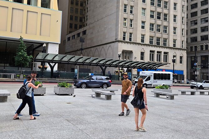 Chicago Architecture and True Crime Tour - Who this tour suits best (and who should think twice)