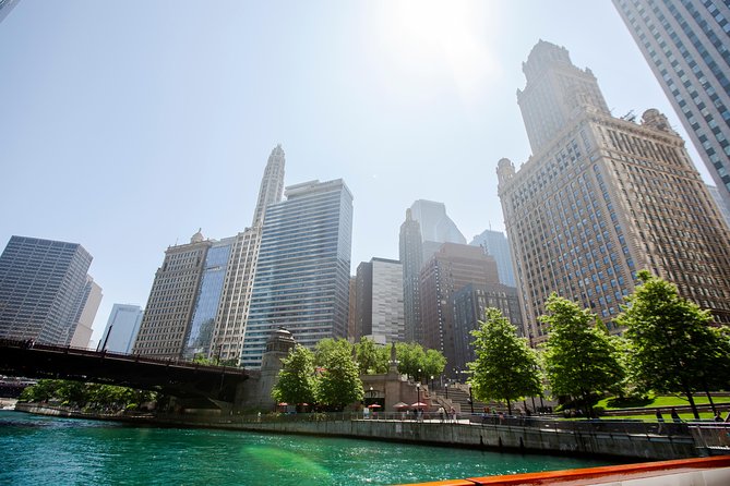 Chicago Architecture River Cruise - The guide makes or breaks the experience (and you’ll notice the good ones)