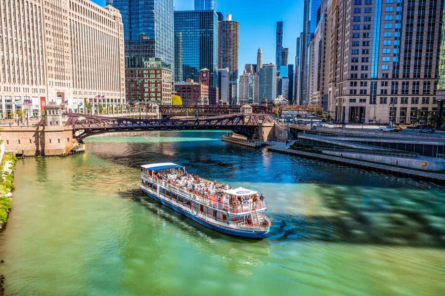 Chicago: Architecture River Tour and Hop-on Hop-off Bus Tour - Your Main Bus Stops: Where to Hop Off for the Big Icons