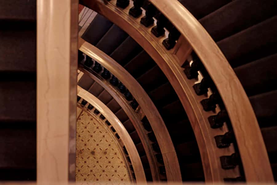 Chicago: Architecture & True Crime History - The True Crime Stories You’ll Remember (and Why They Fit Here)