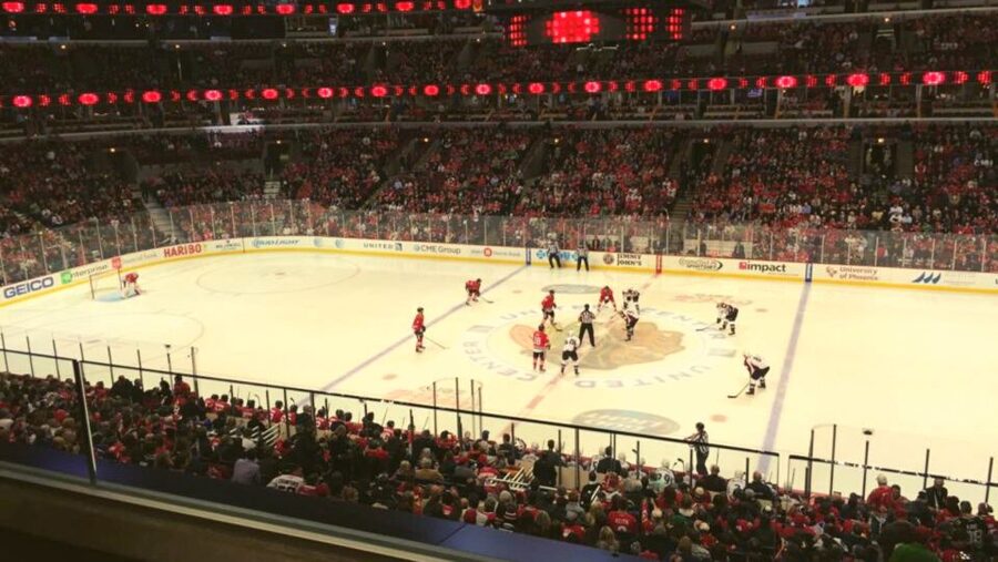 Chicago: Chicago Blackhawks NHL Game Ticket at United Center - What Included Amenities Actually Mean for You