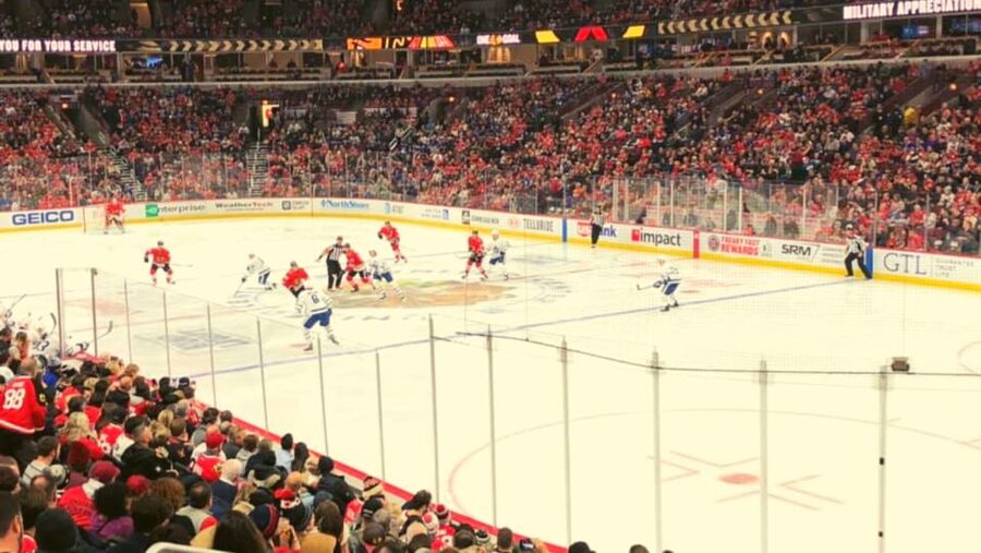 Chicago: Chicago Blackhawks NHL Game Ticket at United Center - Before Puck Drop: Pre-Game Habits That Make the Night Better