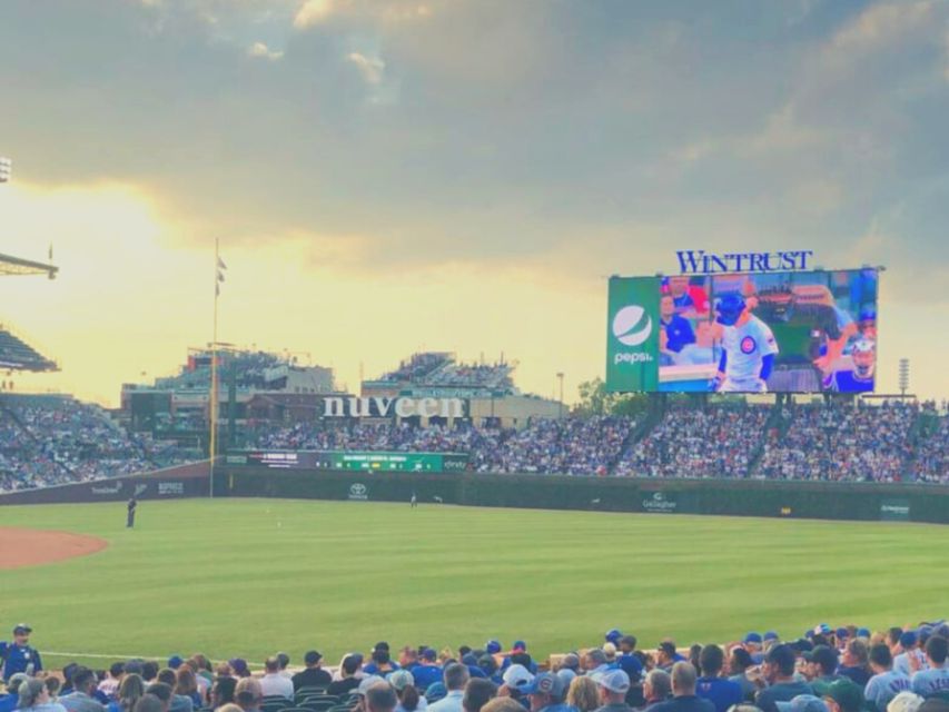 Chicago: Chicago Cubs Baseball Game Ticket at Wrigley Field - Wrigley Field: A Ballpark Built for the Crowd