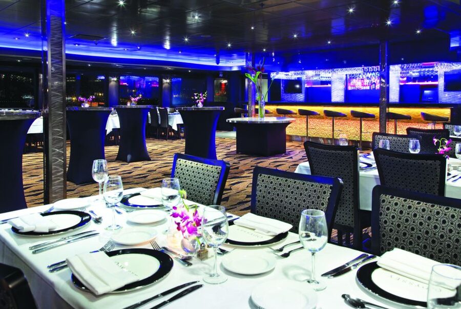 Chicago: Christmas Eve Lake Michigan Gourmet Dinner Cruise - Should You Book the Christmas Eve Gourmet Dinner Cruise?