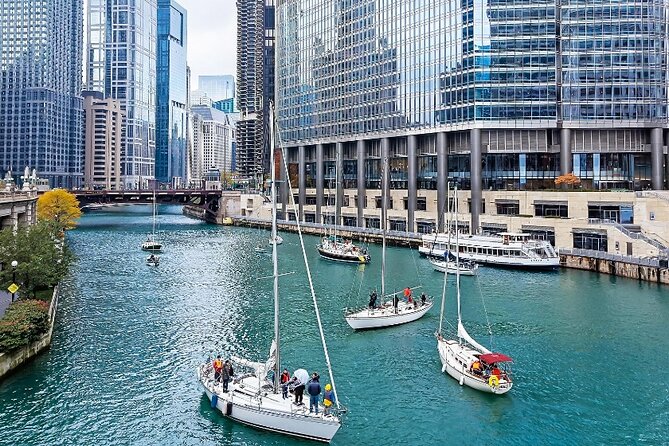 Chicago City Boat Tours - Who should book this Chicago city boat tour?