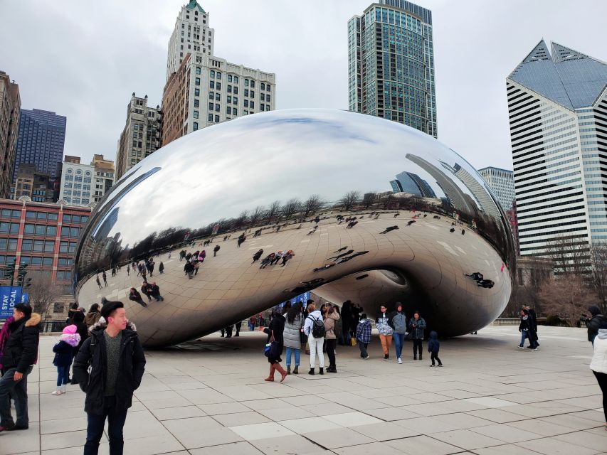 Chicago: City Minibus Tour with Optional Architecture Cruise - Gold Coast and Lincoln Park: neighborhoods, power, and a playful roadside moment