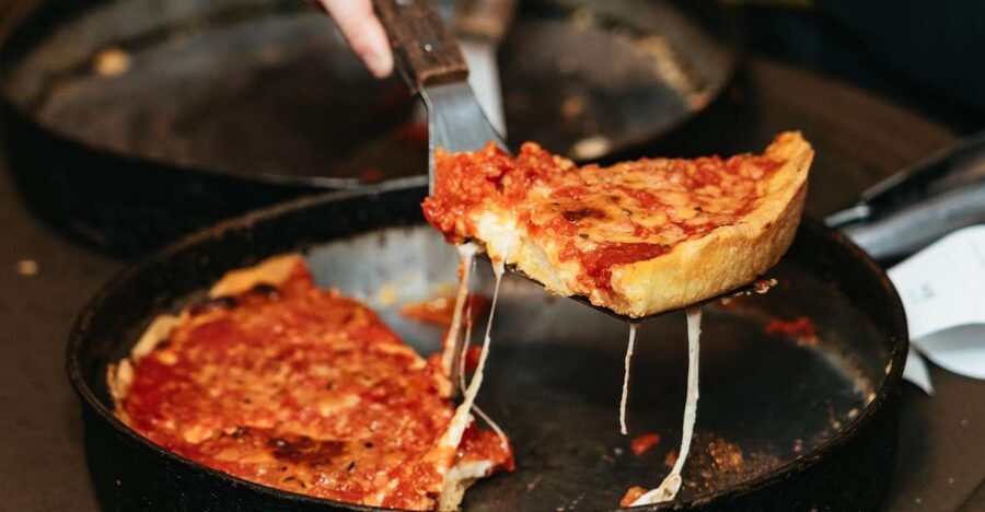 Chicago: Classic Food & Walking Tour with Free Bike or Kayak - Stop-by-Stop: What the 3 Hours Feels Like on Foot