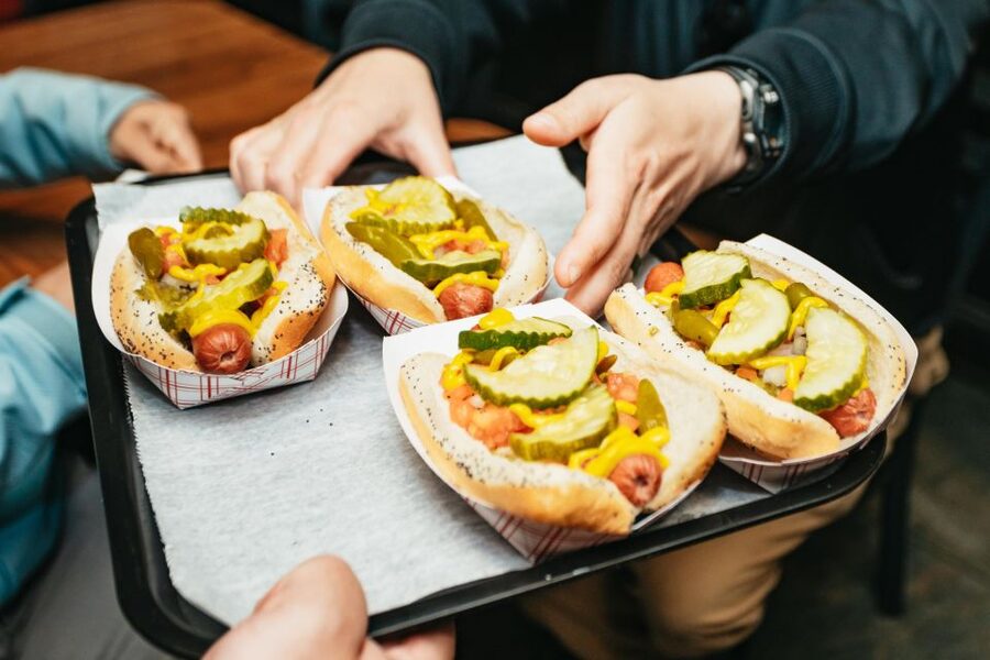Chicago: Classic Food & Walking Tour with Free Bike or Kayak - Where You Start: Two Downtown Meeting Options