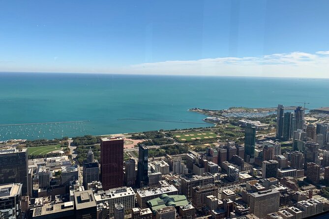 Chicago, Cloud Gate, Grant Park Full-Day City Tour - Old Water Tower and Grant Park: quick but classic Chicago
