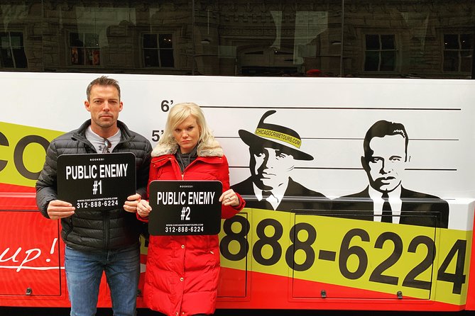 Chicago Crime and Mob Bus Tour - Thirty Five E Wacker and the Built-World Clues