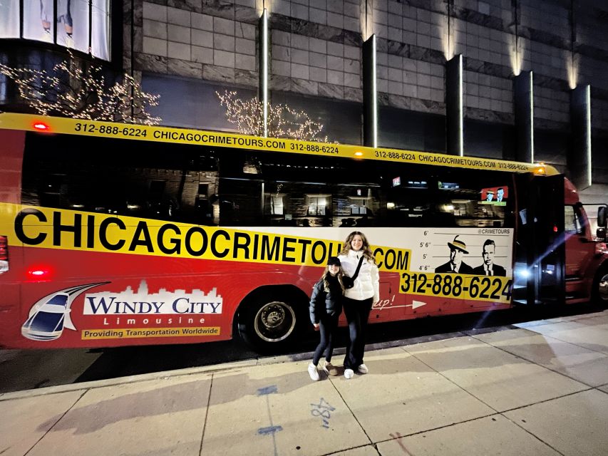 Chicago Crimes Night Tour - Staking Out the Classic Locations: Biograph Theatre, Carbide and Carbon, and More