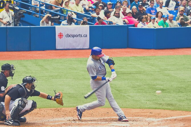Chicago Cubs Baseball Game Ticket at Wrigley Field - Arriving around Wrigley Field: transit, Wrigleyville vibes, and your timing