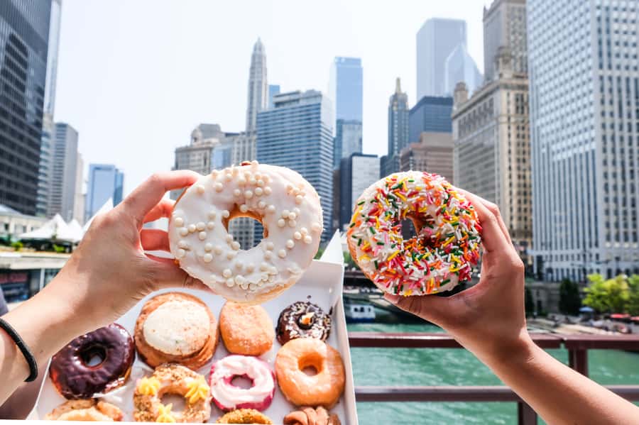 Chicago: Downtown Donut Tour with Tastings - The 2-hour plan: how four tastings fit into a walking tour