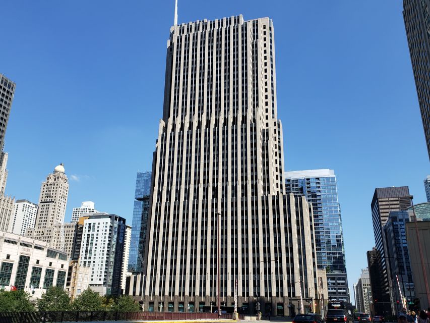 Chicago: Evolution of the Skyscraper Walking Tour - From the Chicago River to the Loop: the city’s first “infrastructure”