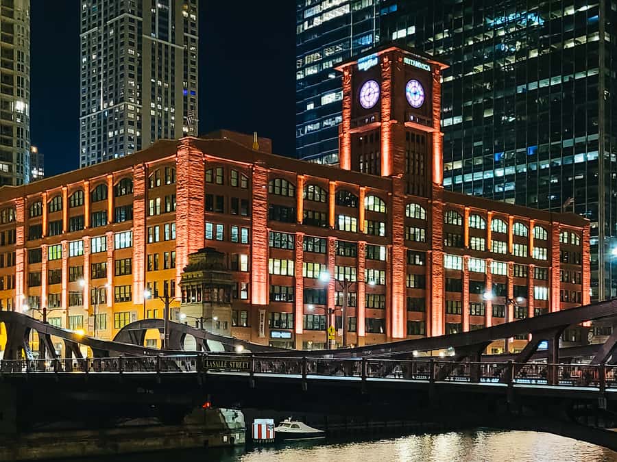 Chicago: Fireworks Cruise with Lake or River Viewing Options - Quick, smart tips to make your night smoother