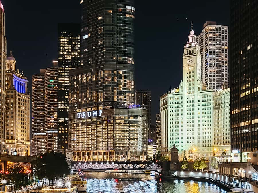 Chicago: Fireworks Cruise with Lake or River Viewing Options - River Fireworks Cruise (45–60 minutes): quick, family-friendly, and easier on schedules