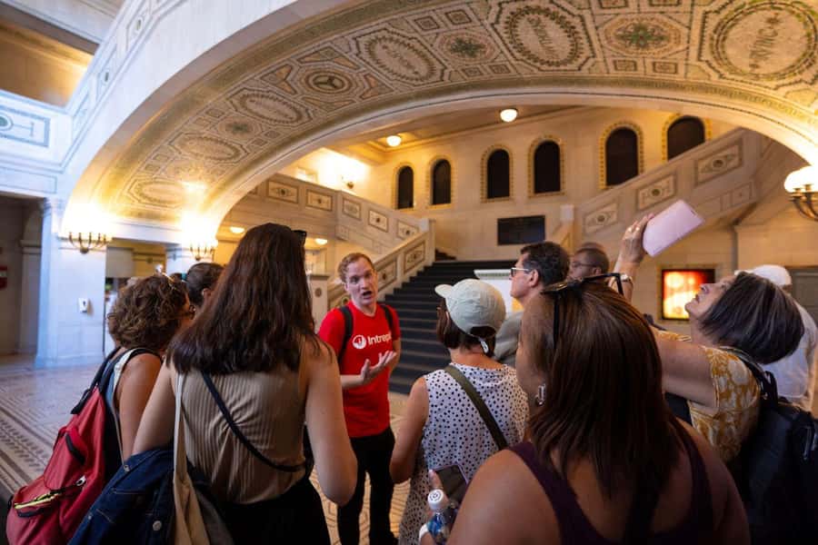 Chicago: Food, History and Architecture Tour - Who should book this tour (and who might want another option)
