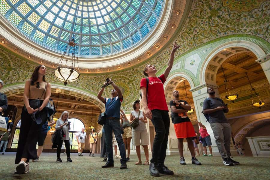 Chicago: Food, History and Architecture Tour - Chicago landmarks, not just photo stops