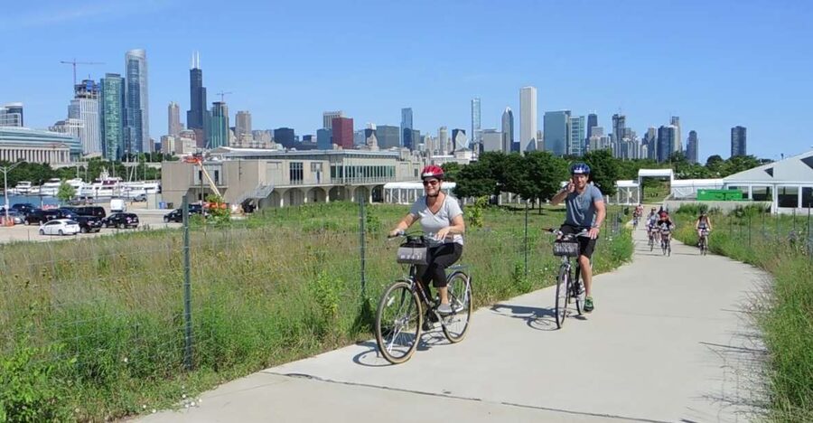Chicago: Full-Day or Half-Day Bike Rental - Why this Chicago bike rental can feel like good value at $23