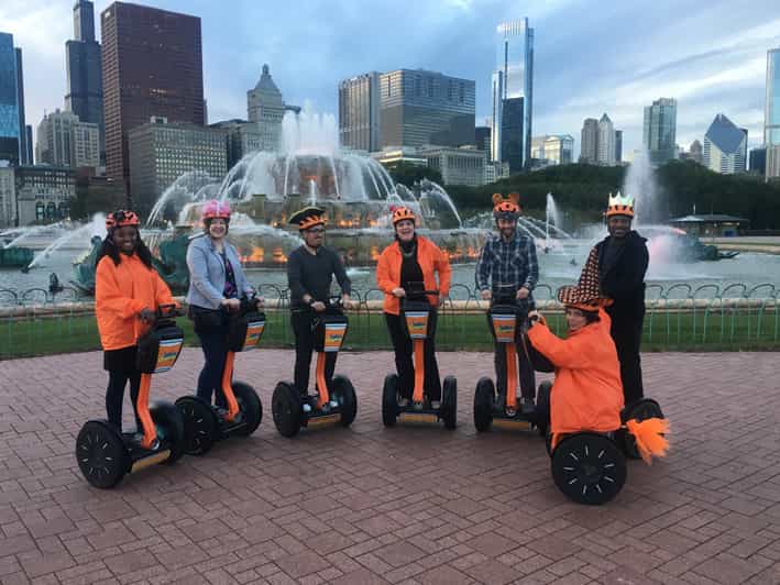 Chicago: Gangsters, Ghosts, and Haunted Hotels Segway Tour - Key things you’ll notice on this Chicago ghost Segway tour