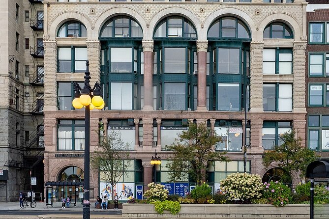 Chicago Haunted Ghost Tour GPS Self-Guided Walking Tour - A Self-Guided Chicago Haunted Tour That Feels Like You’re In on the Plan