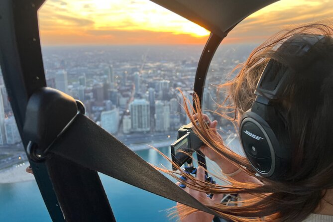 Chicago Helicopter 10-Minute Tour for up to Three Passengers - Key points to know before you go