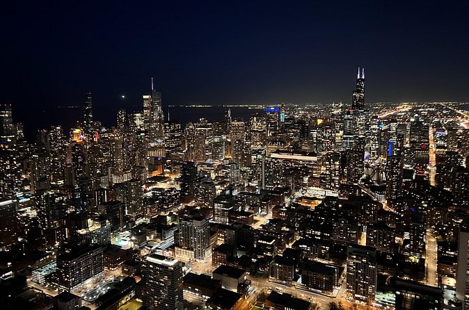 Chicago Helicopter 10-Minute Tour for up to Three Passengers - Who this tour makes sense for (and who should skip it)
