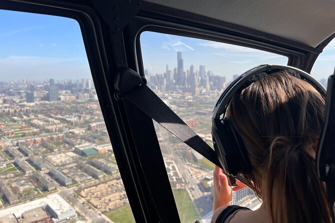 Chicago Helicopter 10-Minute Tour for up to Three Passengers - Finding Vertiport Chicago and boarding for up to three