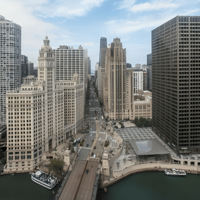 Chicago Highlights Private Walking Tour With A Guide - Reliance Building and the quick Marigny and Juta photo breaks