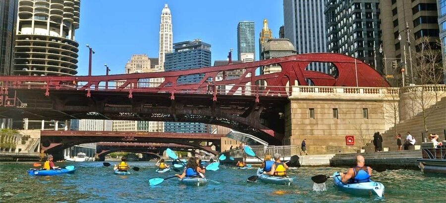 Chicago: History and Architecture Guided Kayak Tour - Chicago River kayaking in downtown: what makes this route special