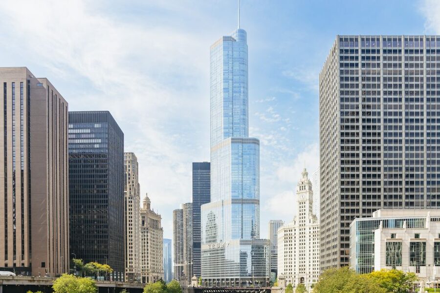 Chicago: Hop-on Hop-off Sightseeing Tour by Open-top Bus - Using the Big Bus app and choosing your ride style