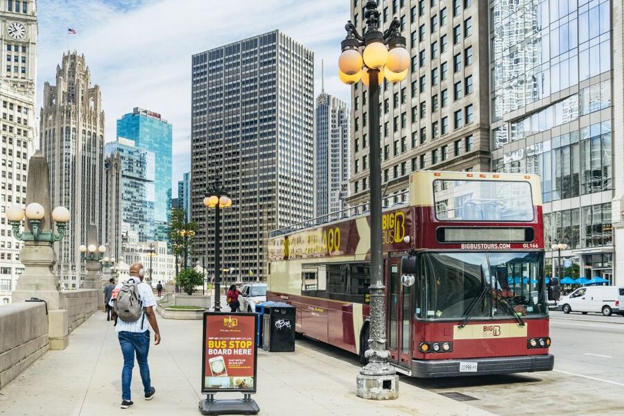 Chicago: Hop-on Hop-off Sightseeing Tour by Open-top Bus - Millennium Park and the Art Institute zone: culture without the long lines