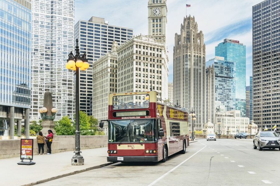 Chicago: Hop-on Hop-off Sightseeing Tour by Open-top Bus - Getting on near the Chicago Riverwalk: your simplest starting plan