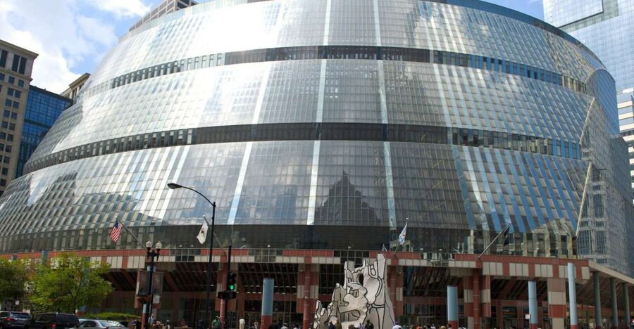Chicago: Icons Guided Architecture Walking Tour - From 19th-Century Commercial Blocks to the Skyline Additions