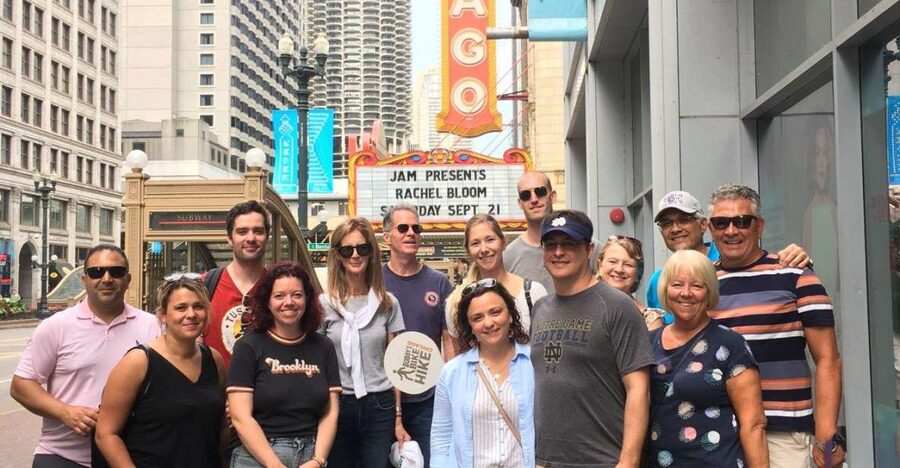 Chicago in a Day: Food & Walk Tour+Free Bike or Kayak Rental - Millennium Park and Cloud Gate: The Stop That Everyone Remembers
