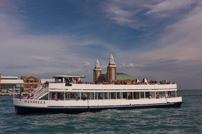 Chicago Lake and River Architecture Tour - Comfort tips that make a real difference