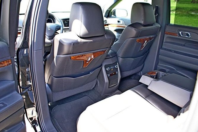 Chicago ↔ Midway Airport, Top Rated Private Sedan Transfer - Midway Arrivals pickup: how you avoid the airport stress