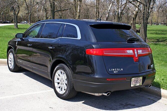 Chicago ↔ Midway Airport, Top Rated Private Sedan Transfer - Comfort and driver style: what the best rides tend to deliver