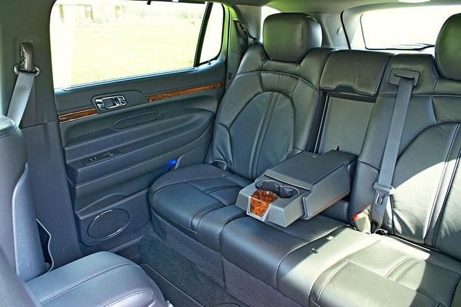 Chicago ↔ Midway Airport, Top Rated Private Sedan Transfer - FAQ