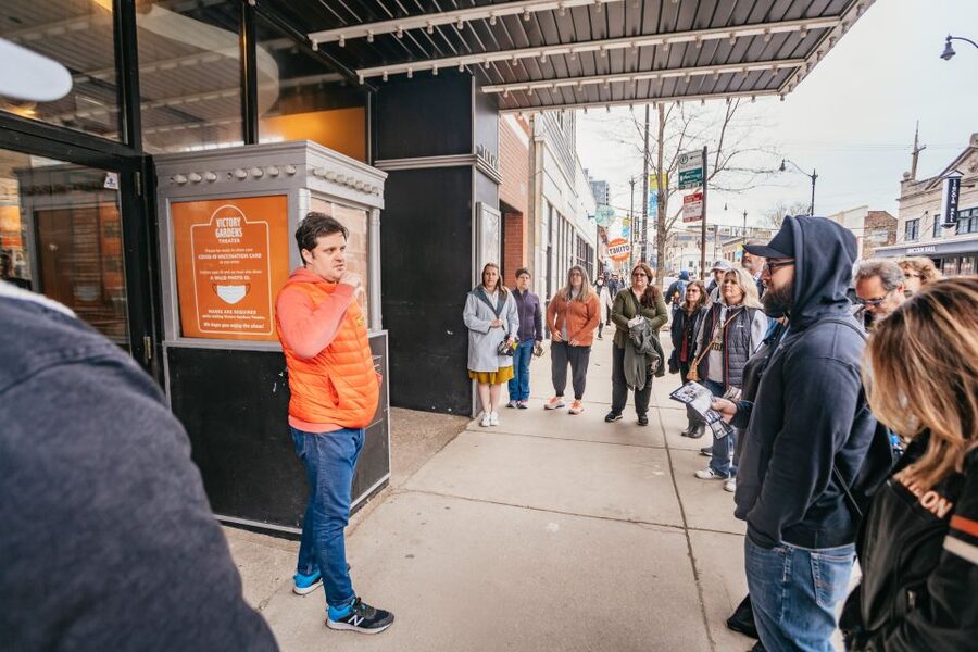 Chicago: Mob and Crime Bus Tour - Walking Dillinger and Hymie Weiss’s Final Steps on Foot