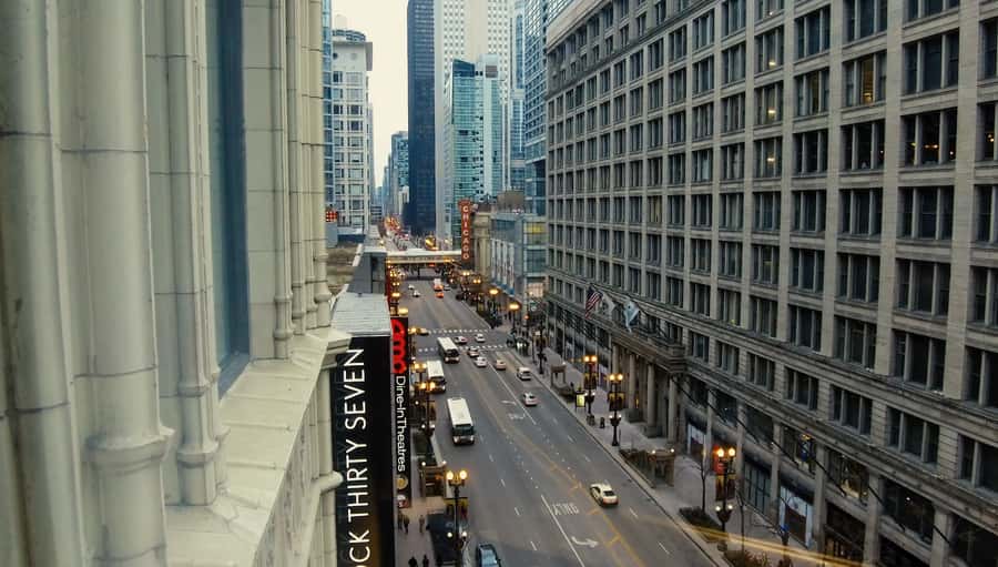 Chicago: Mobsters and Movies Walking Tour - Architectural interiors: where the tour turns stories into scenes